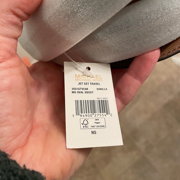 Michael Kors Jet Set Travel Medium Signature Logo Crossbody Bag - Picture 6 of 6